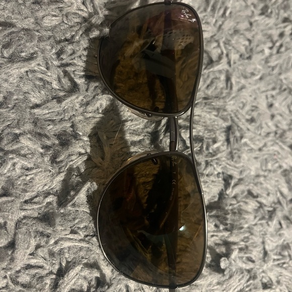 Ray-Ban Brown Lens Sunglasses with Case